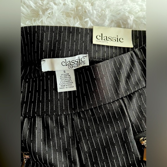 NWT! Classic Concepts Dress Pants size small - Picture 2 of 7